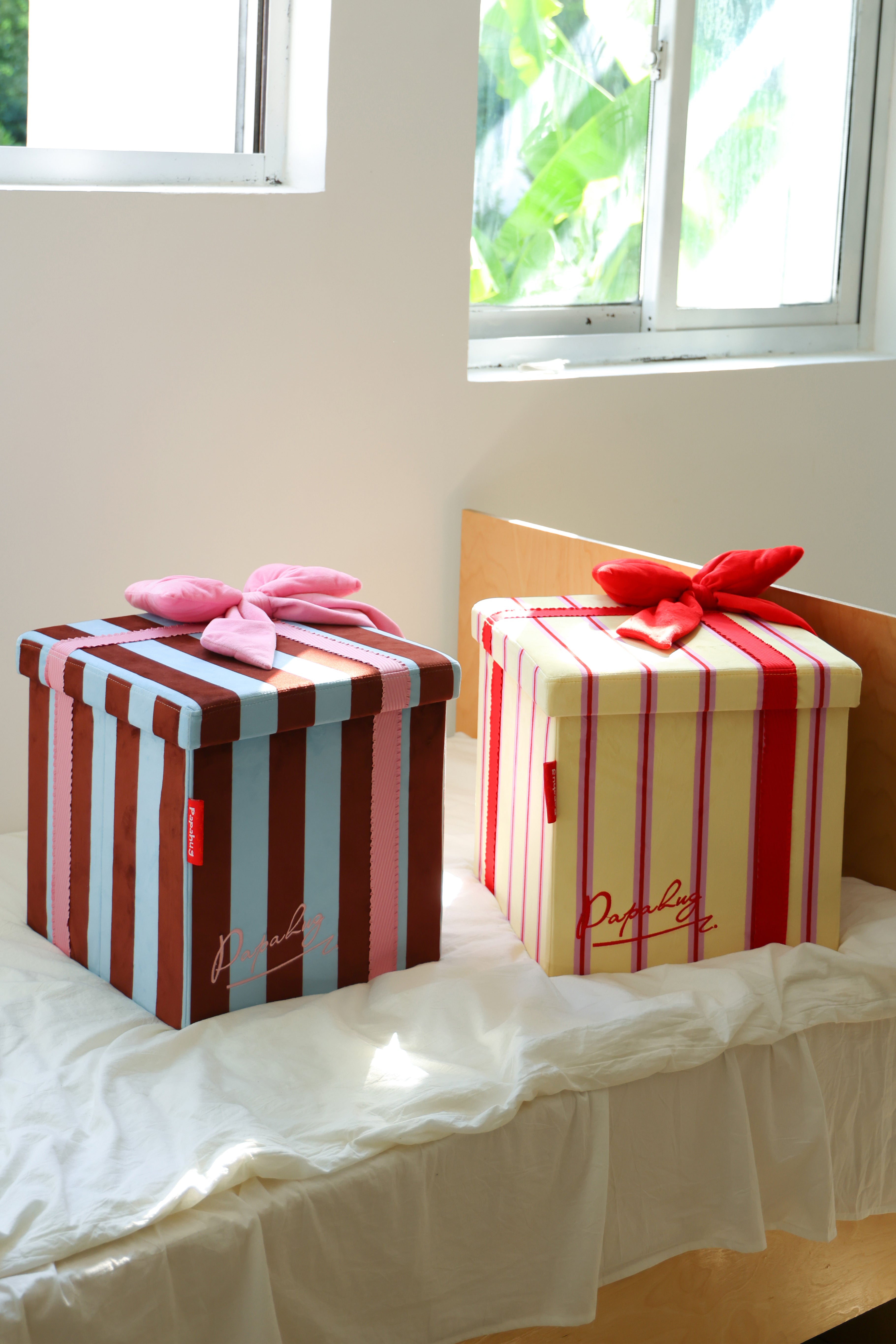 Ribbon Gift Storage Box