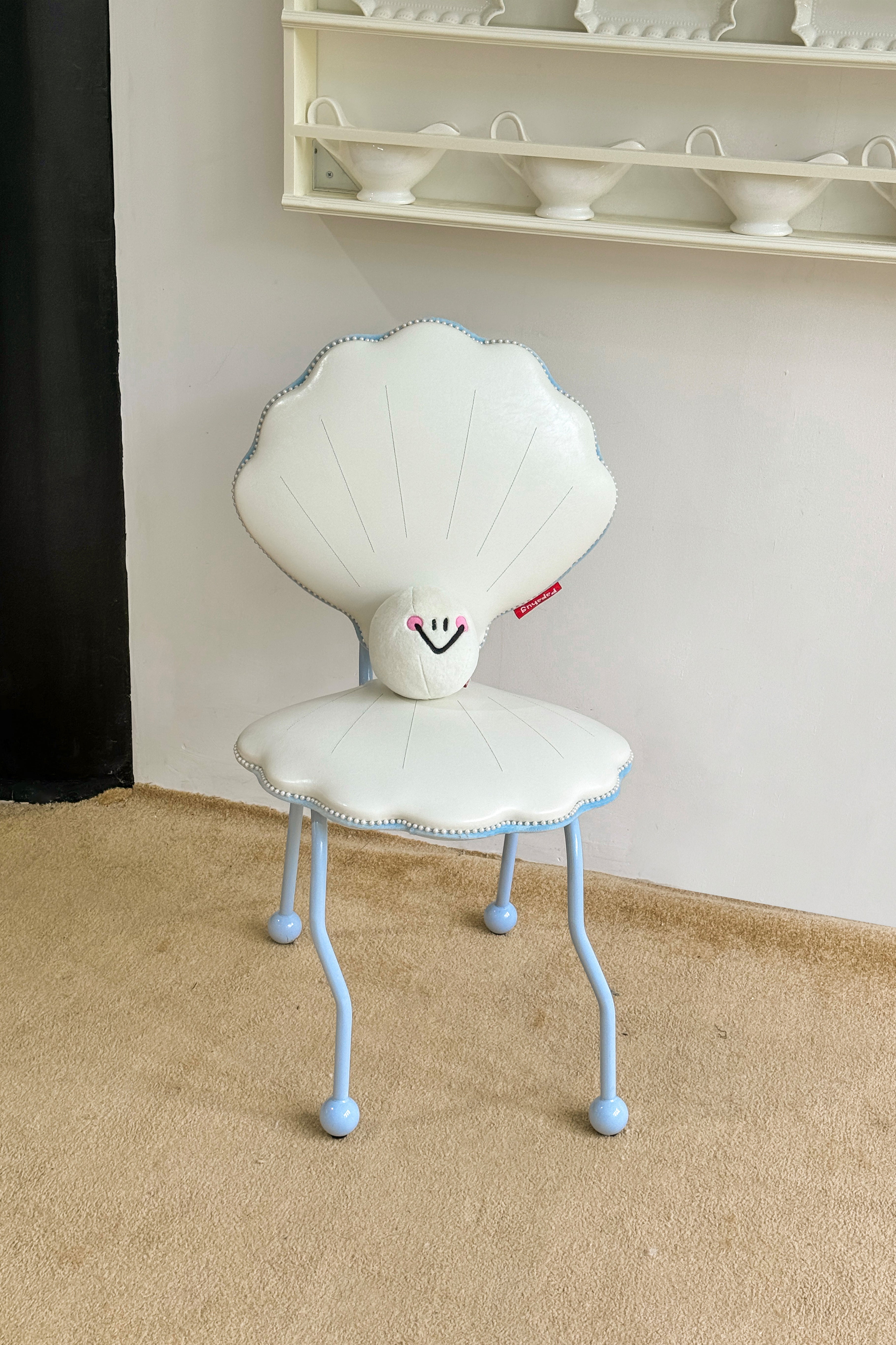 Seashell Metal Accent Chair