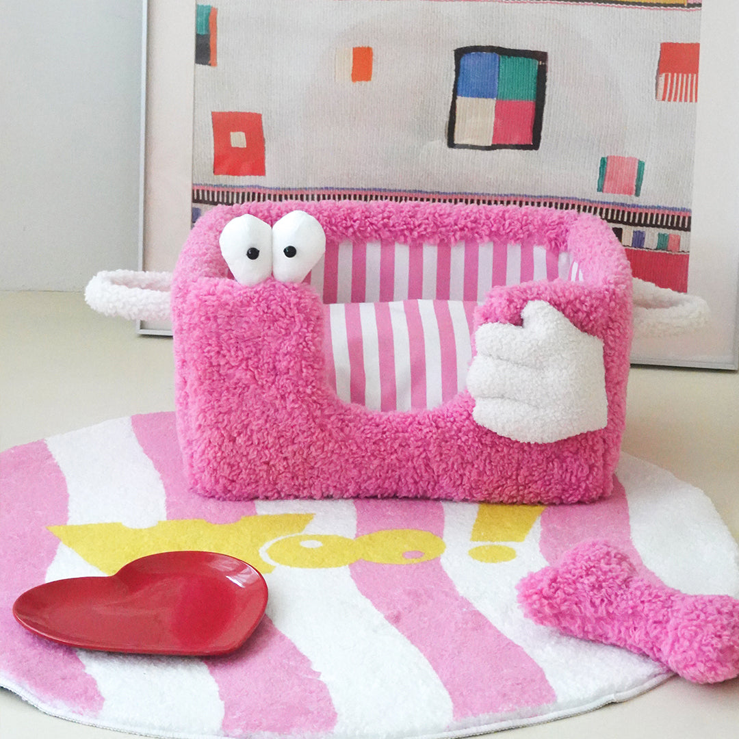 Quirky Monster-Inspired Outdoor Dog Bed - Pink Sherpa Fabric with Antibacterial Filling