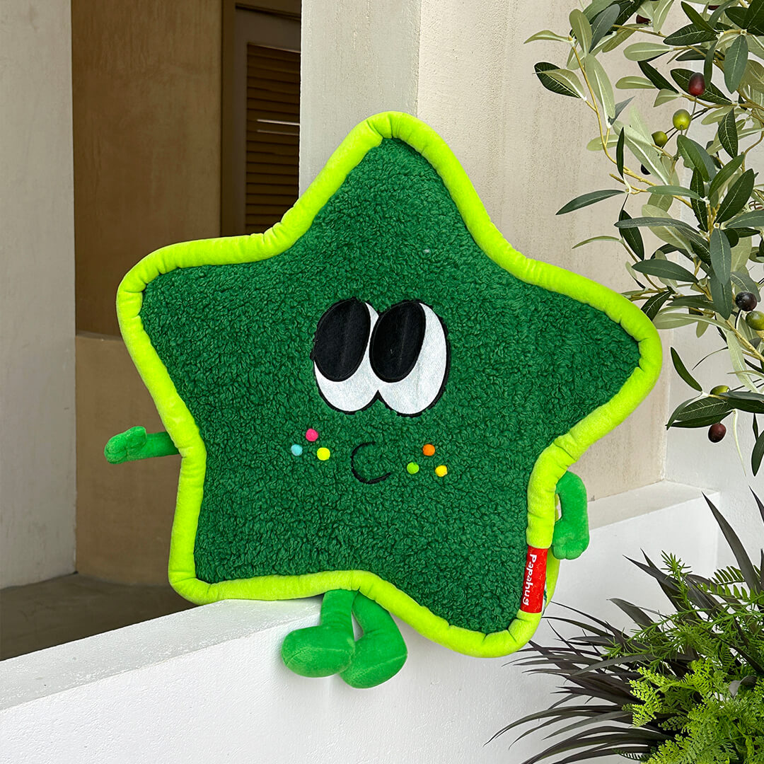 Star Pillow - Whimsical Sherpa Fleece Star-Shaped Pillow for Kids' Rooms